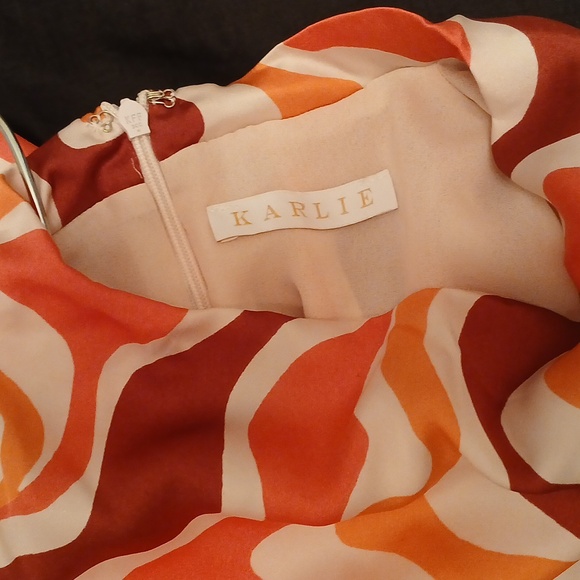 Karlie Swirl Multi Satin Button Romper - Picture 5 of 6